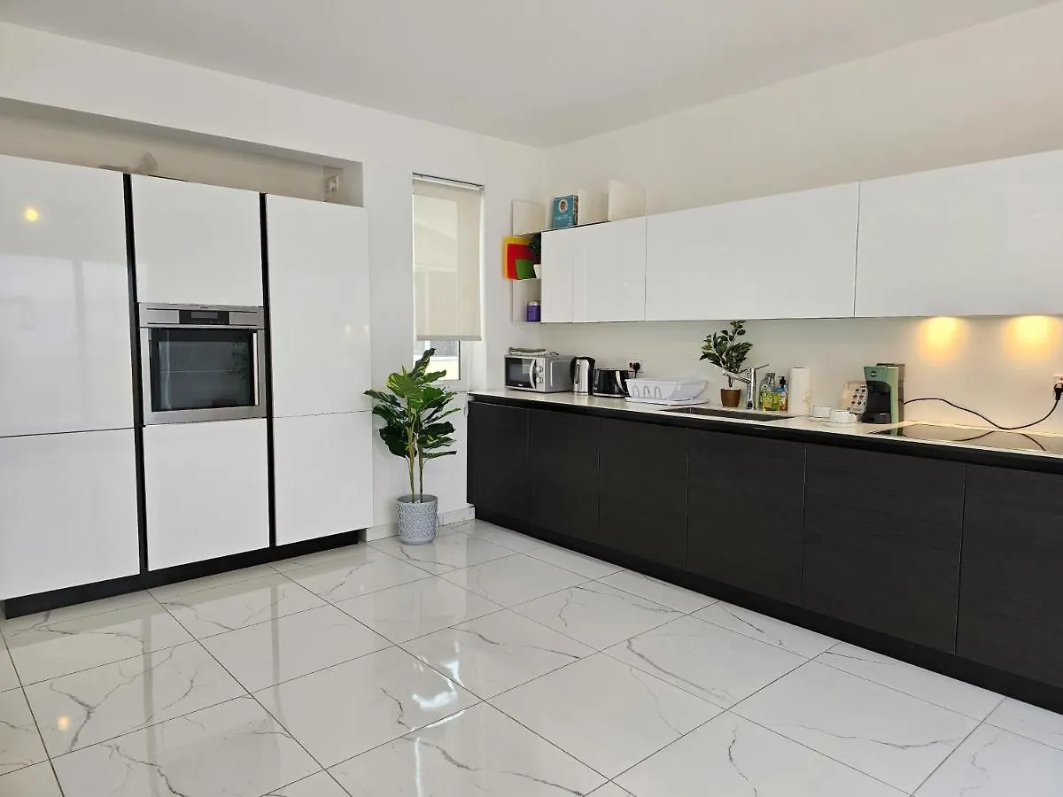 Mive Luxury Sea View Penthouse Apartment Gzira