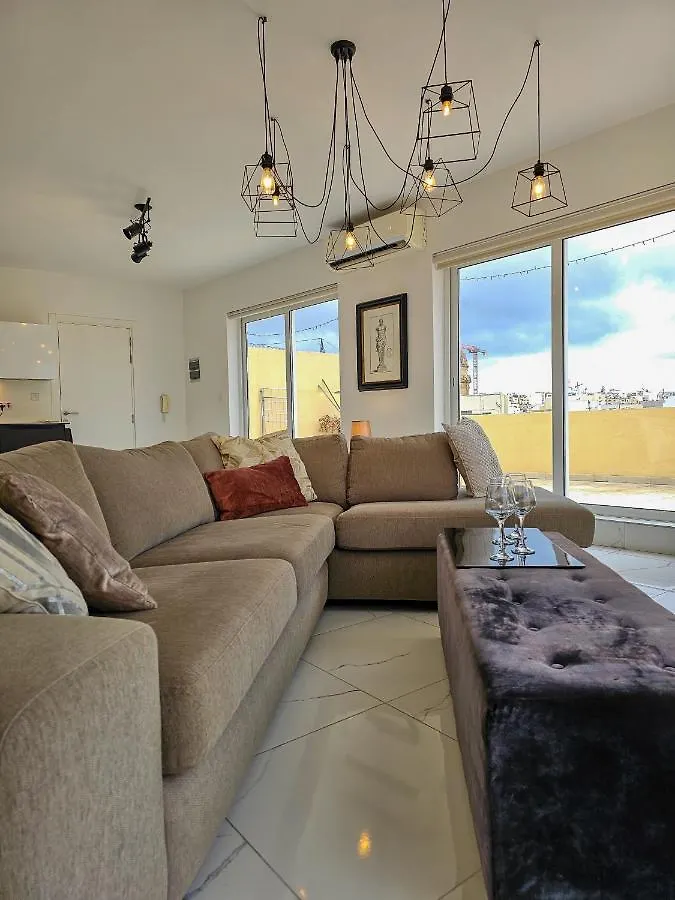 Mive Luxury Sea View Penthouse Apartment Gzira