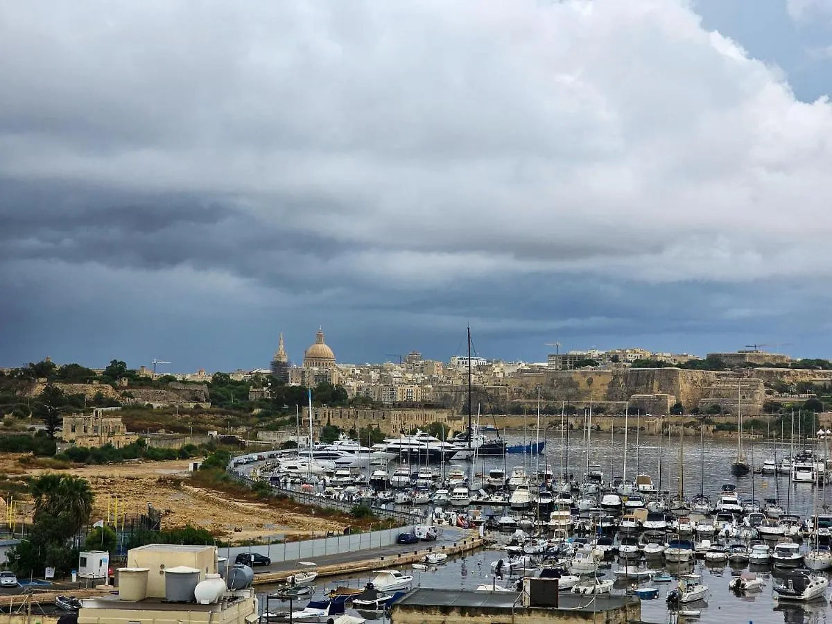 Mive Luxury Sea View Penthouse Apartment Gzira