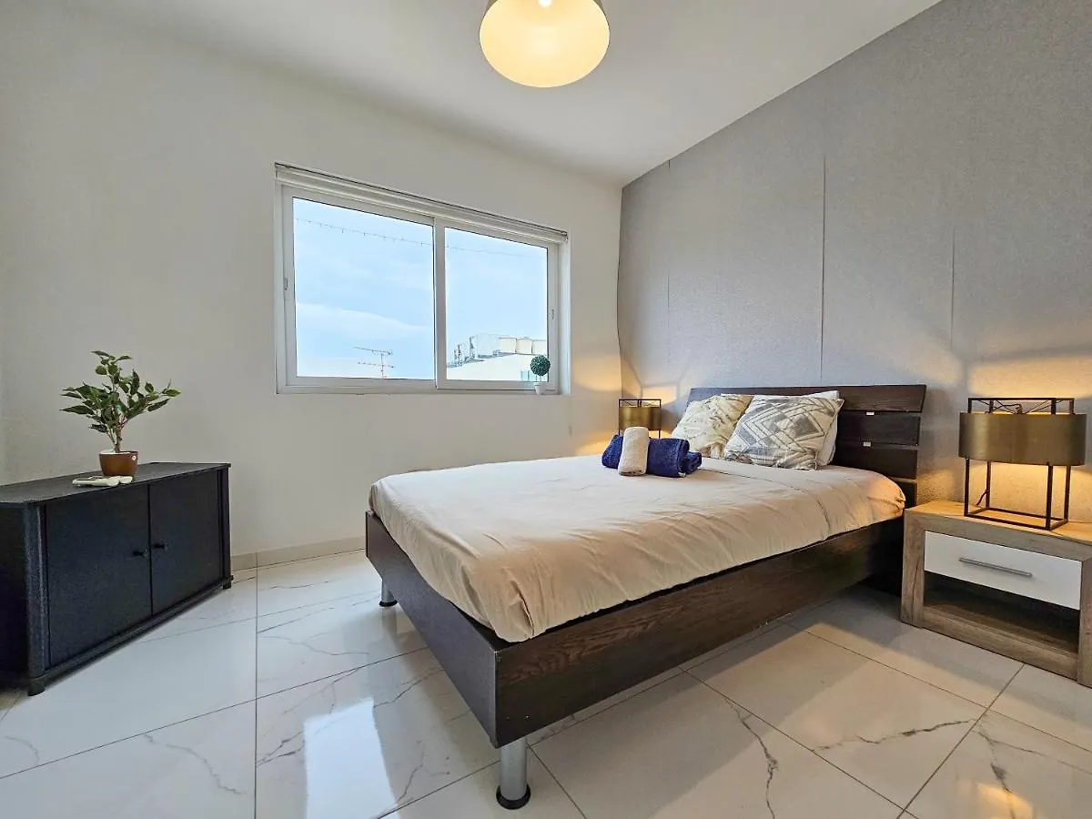 Mive Luxury Sea View Penthouse Apartment Gzira